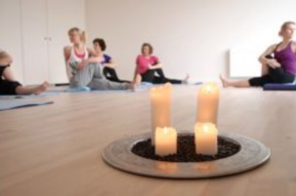Polterabend yoga i Odense