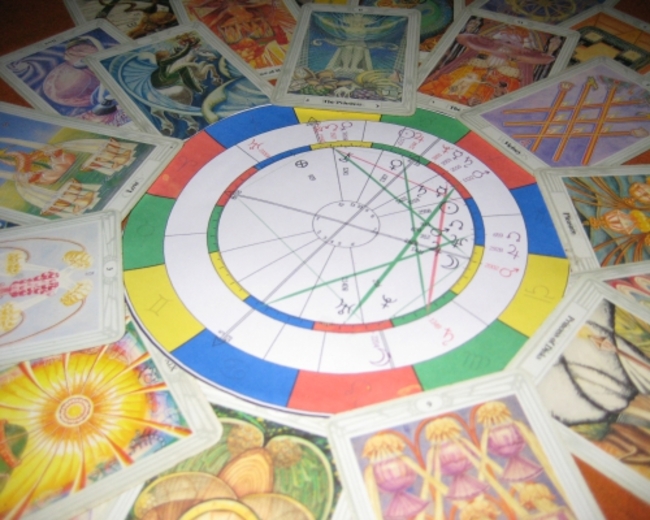 Tarot og horoskop læsning