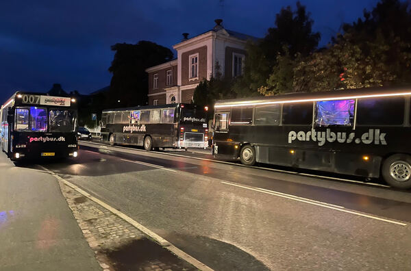 Danmarks Største Partybus-Barbus 0-40,41-100 Pass